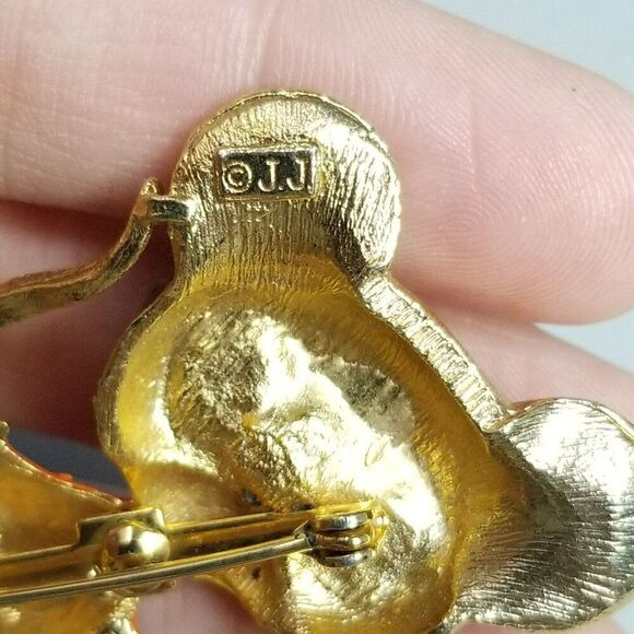 Vintage JJ Mouse with Googly Eyes, Glasses Orange Sweater Brooch, Gold Tone - Picture 4 of 7